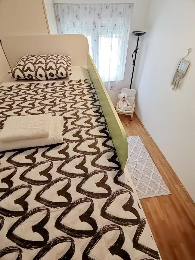 Apartman Pejic ポドストラナ エクステリア 写真