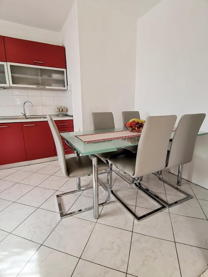 Apartman Pejic ポドストラナ エクステリア 写真